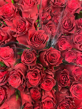 Kép betöltése a galériamegjelenítőbe: Vörös rózsák
